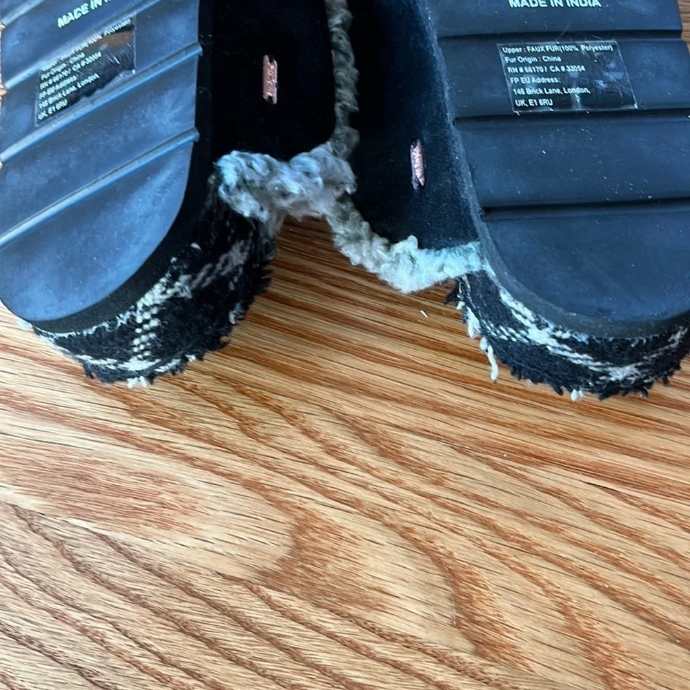NWT Free People Damon Cozy Mules size 39 Black